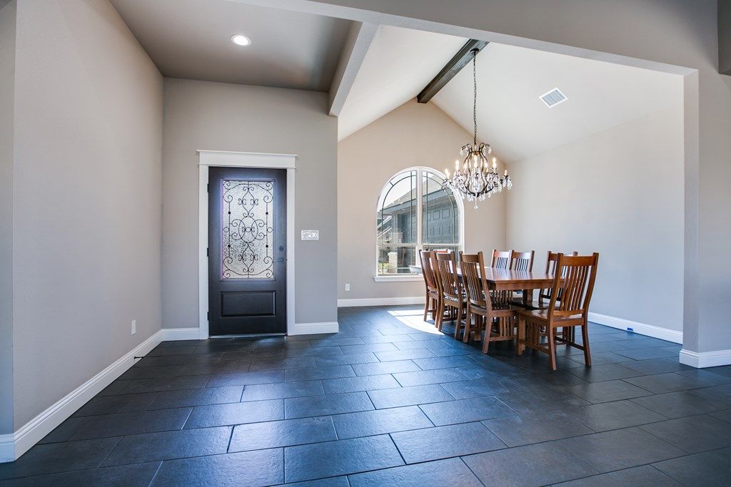 Image 3 of property listing at 2022 Silver Creek Court, San Angelo, TX 76904