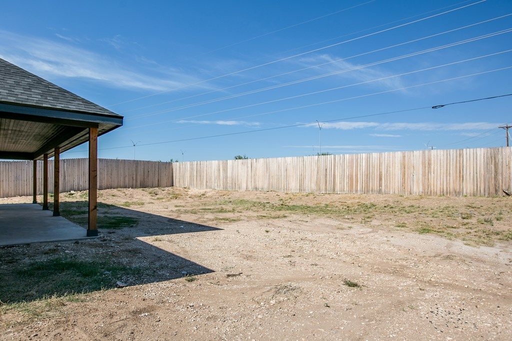 Image 40 of property listing at 2022 Silver Creek Court, San Angelo, TX 76904