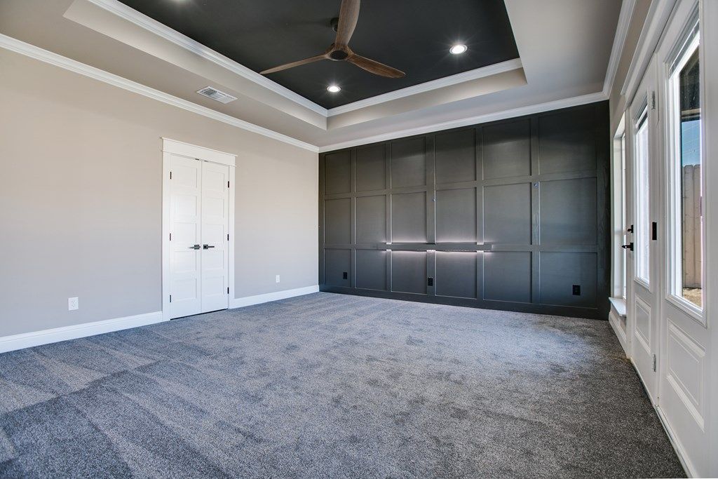 Image 6 of property listing at 2022 Silver Creek Court, San Angelo, TX 76904