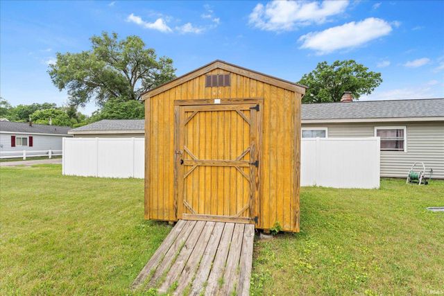2411 Delaware Street, Mishawaka, IN 46544