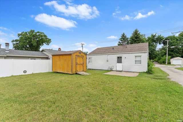 2411 Delaware Street, Mishawaka, IN 46544