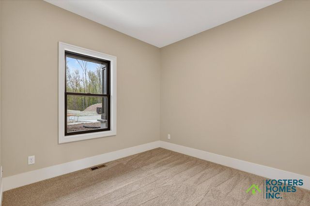 1729 Blaketon Drive NW, Grand Rapids, MI 49534
