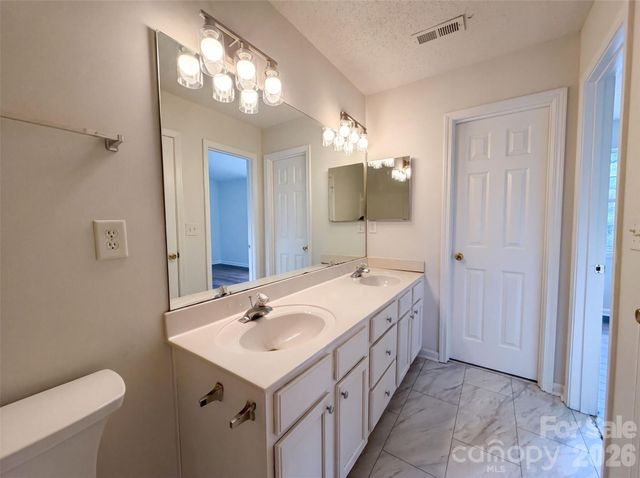 4165 Birch Leaf Court, Charlotte, NC 28215