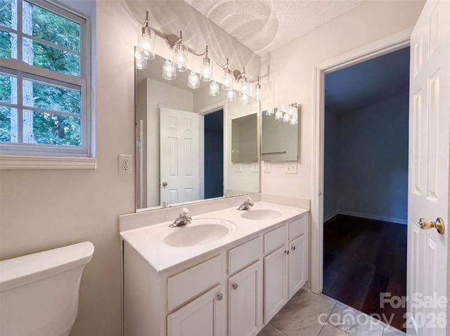 4165 Birch Leaf Court, Charlotte, NC 28215