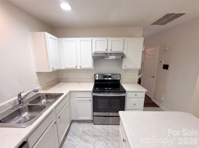 4165 Birch Leaf Court, Charlotte, NC 28215