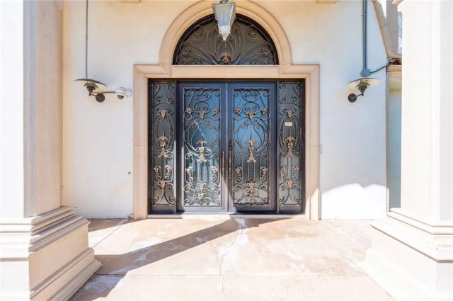 3331 Oakmont View Drive, Glendale, CA 91208