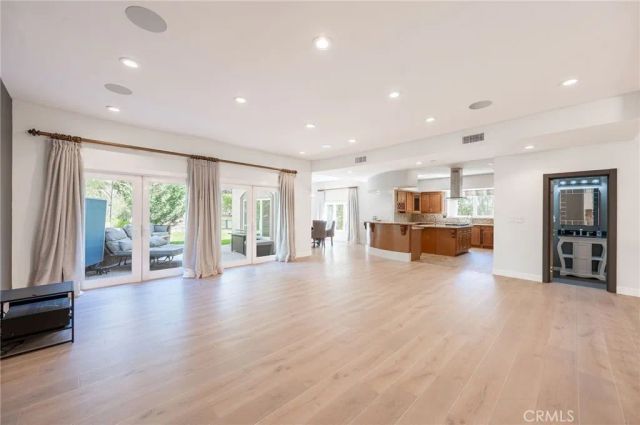 3331 Oakmont View Drive, Glendale, CA 91208