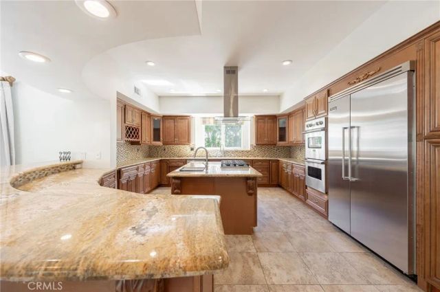 3331 Oakmont View Drive, Glendale, CA 91208