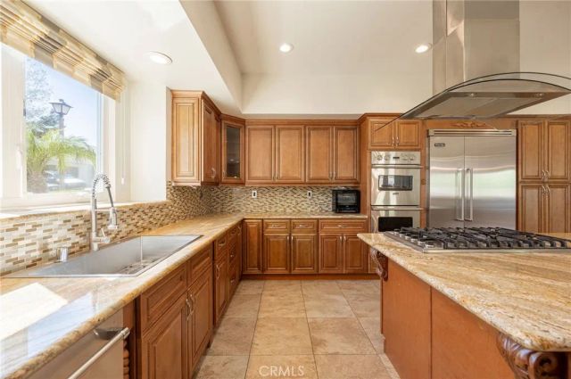 3331 Oakmont View Drive, Glendale, CA 91208