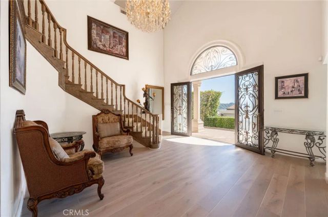 3331 Oakmont View Drive, Glendale, CA 91208