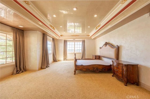 3331 Oakmont View Drive, Glendale, CA 91208