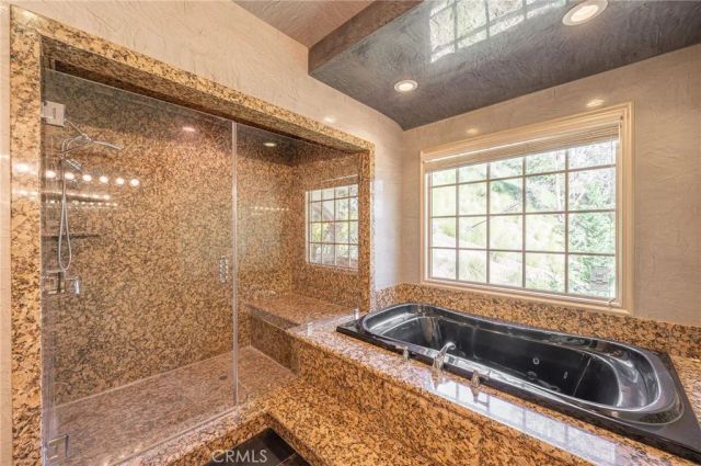 3331 Oakmont View Drive, Glendale, CA 91208