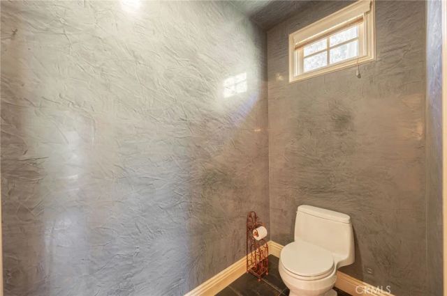 3331 Oakmont View Drive, Glendale, CA 91208