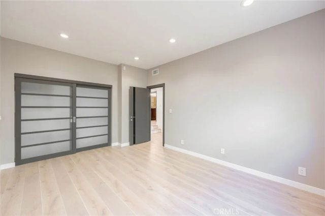 3331 Oakmont View Drive, Glendale, CA 91208