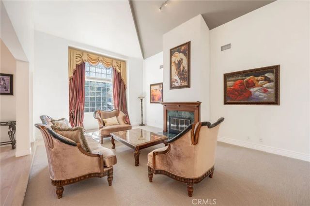 3331 Oakmont View Drive, Glendale, CA 91208