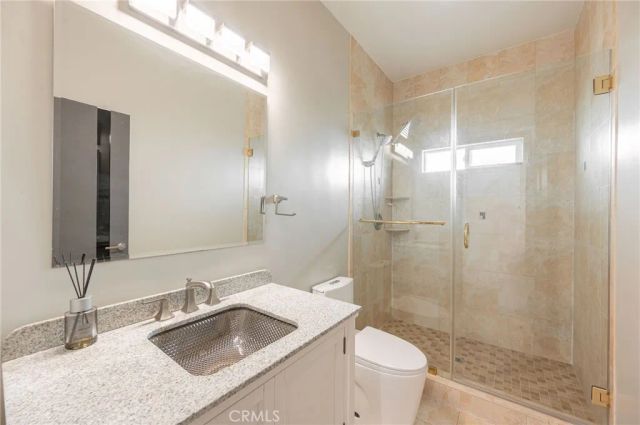 3331 Oakmont View Drive, Glendale, CA 91208