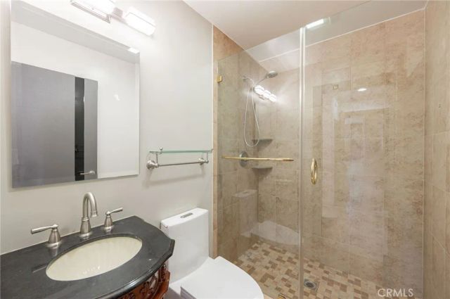 3331 Oakmont View Drive, Glendale, CA 91208