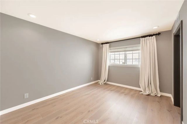 3331 Oakmont View Drive, Glendale, CA 91208