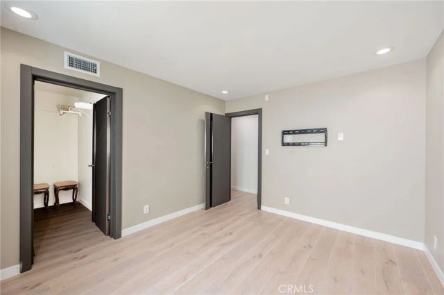 3331 Oakmont View Drive, Glendale, CA 91208