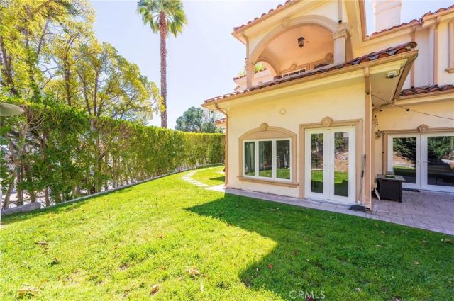 3331 Oakmont View Drive, Glendale, CA 91208