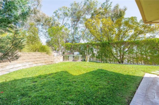 3331 Oakmont View Drive, Glendale, CA 91208