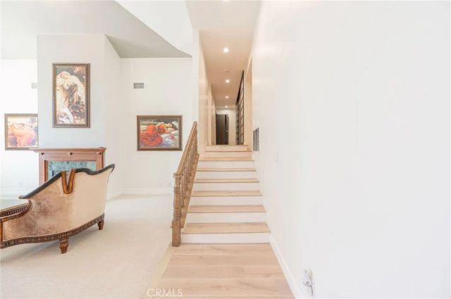 3331 Oakmont View Drive, Glendale, CA 91208