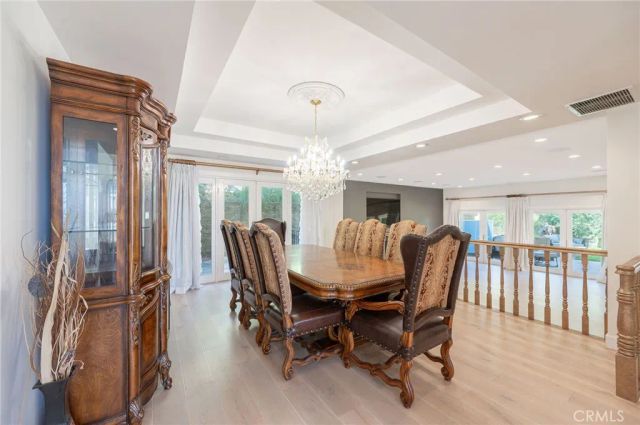 3331 Oakmont View Drive, Glendale, CA 91208