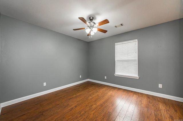 115 Princeton Pl, Ward, AR 72176