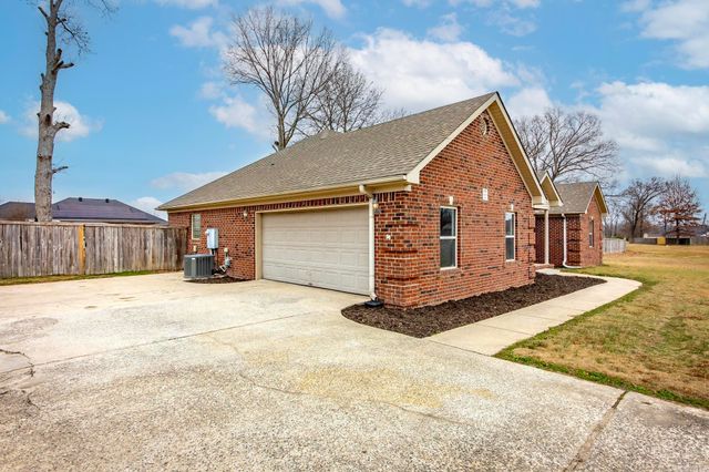 115 Princeton Pl, Ward, AR 72176