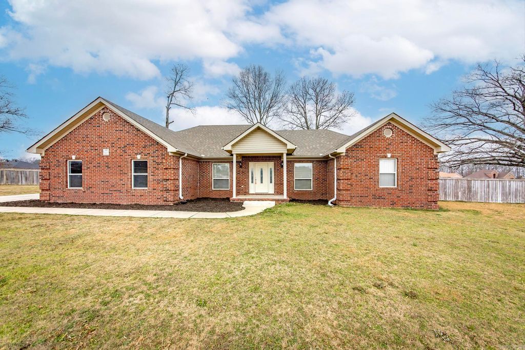 115 Princeton Pl, Ward, AR 72176