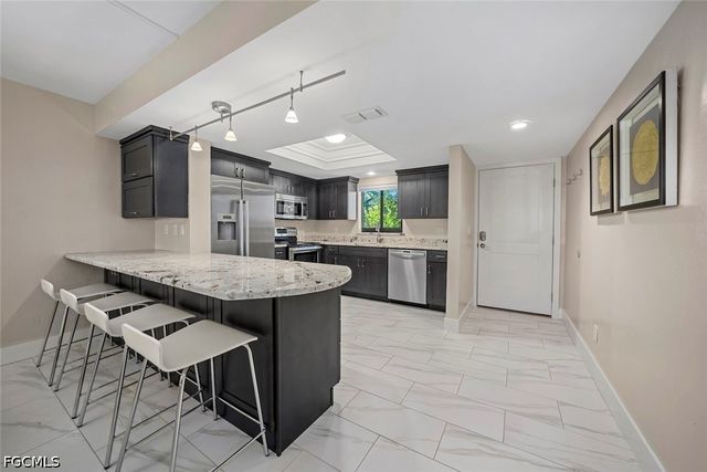 1919 Olde Middle Gulf DR 502, Sanibel, FL 33957
