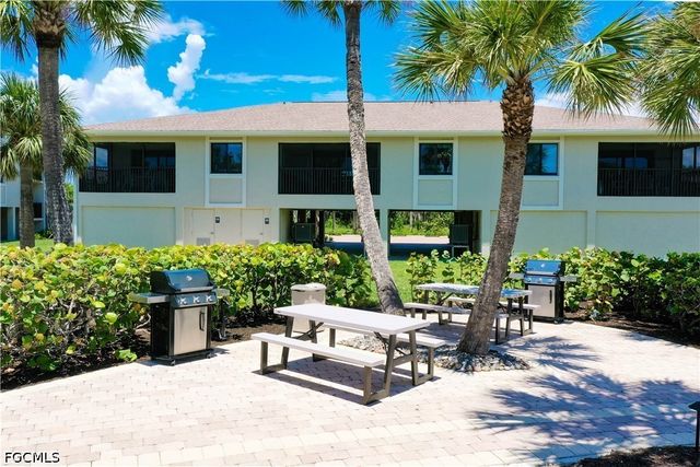1919 Olde Middle Gulf DR 502, Sanibel, FL 33957
