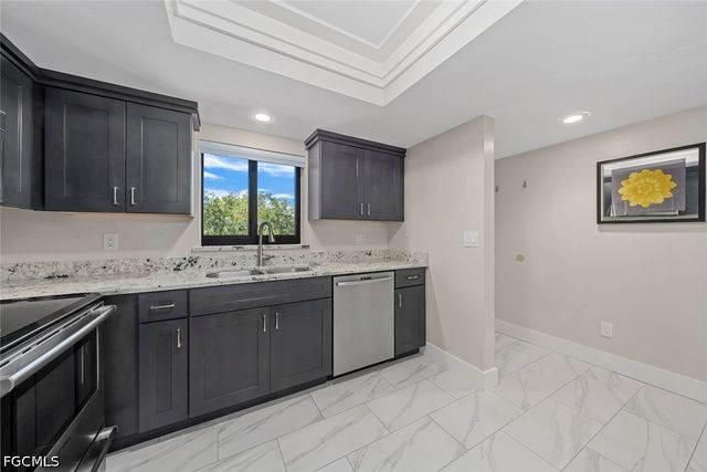 1919 Olde Middle Gulf DR 502, Sanibel, FL 33957