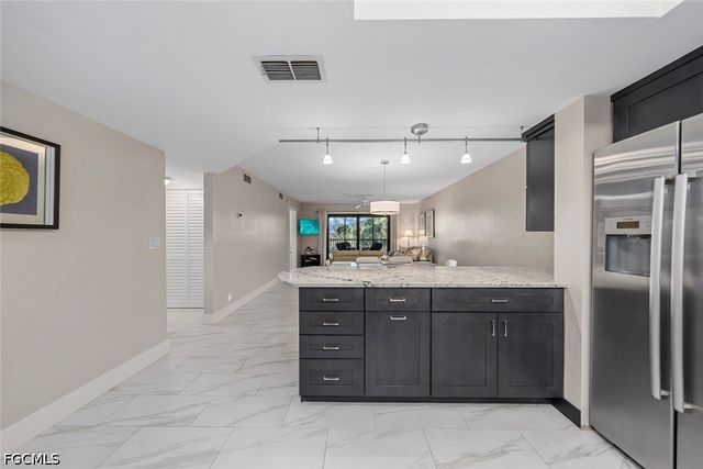 1919 Olde Middle Gulf DR 502, Sanibel, FL 33957