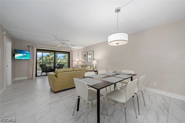 1919 Olde Middle Gulf DR 502, Sanibel, FL 33957