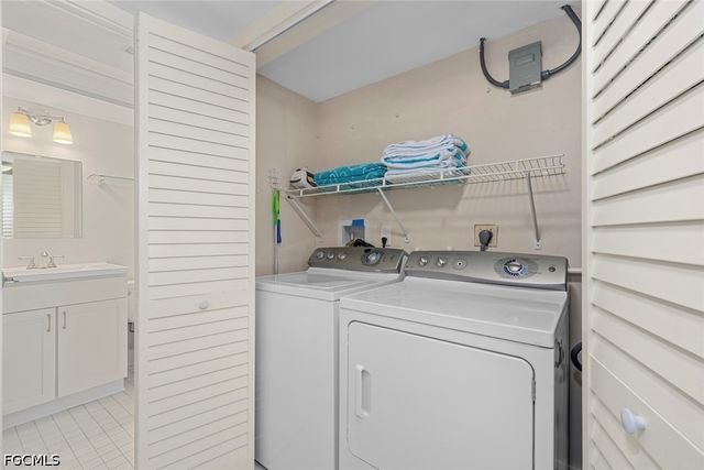 1919 Olde Middle Gulf DR 502, Sanibel, FL 33957