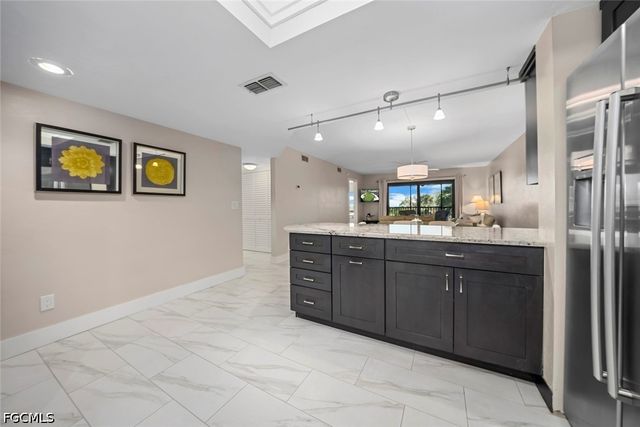 1919 Olde Middle Gulf DR 502, Sanibel, FL 33957