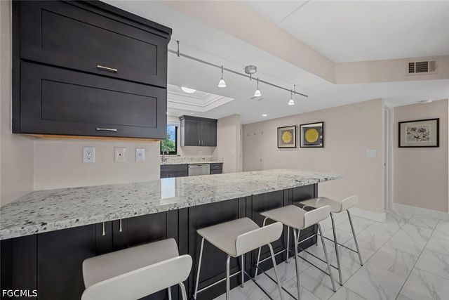 1919 Olde Middle Gulf DR 502, Sanibel, FL 33957