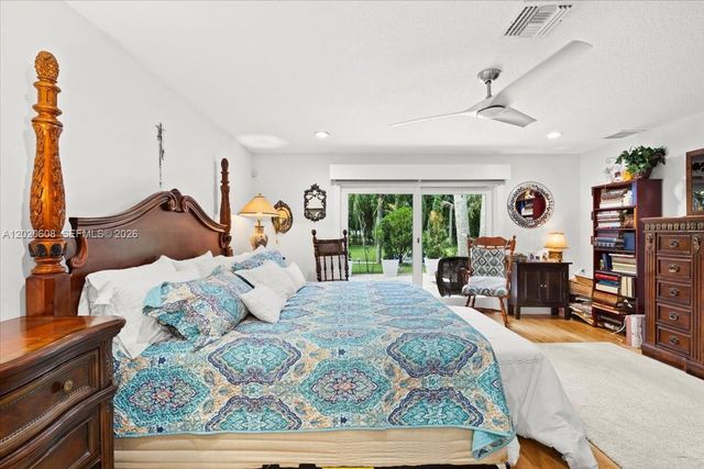 10767 N 153rd Court N, Jupiter, FL 33478