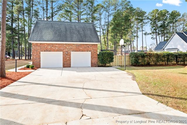 5400 Labrador Drive, Hope Mills, NC 28348