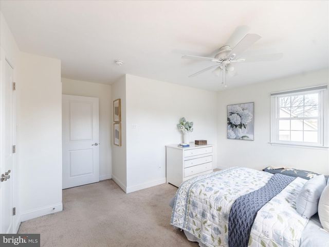 419 VERNON RD, Jenkintown, PA 19046