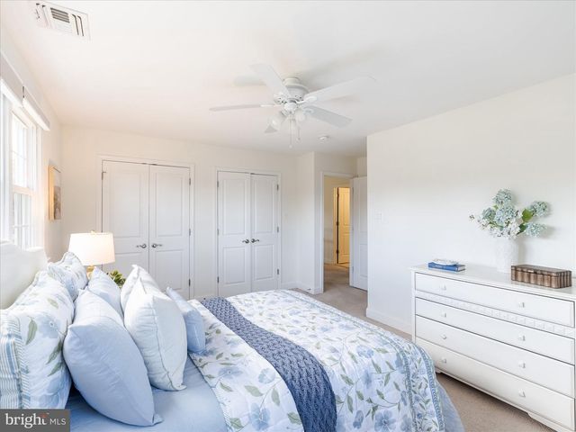 419 VERNON RD, Jenkintown, PA 19046