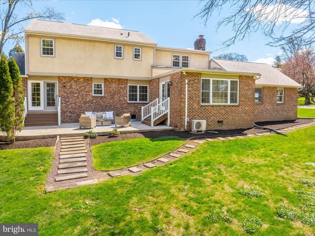 419 VERNON RD, Jenkintown, PA 19046