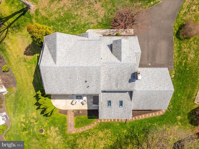 419 VERNON RD, Jenkintown, PA 19046