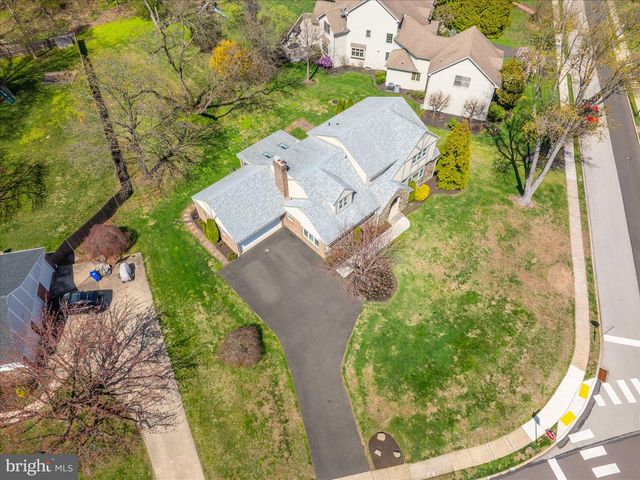 419 VERNON RD, Jenkintown, PA 19046