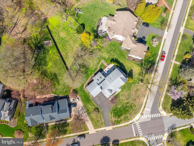 419 VERNON RD, Jenkintown, PA 19046