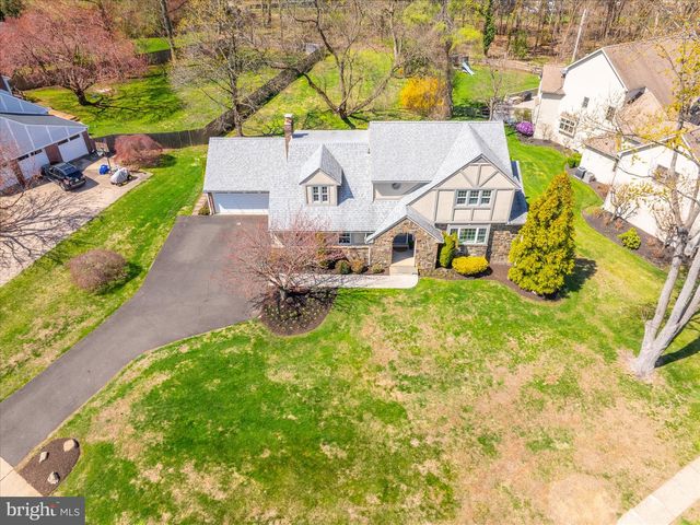 419 VERNON RD, Jenkintown, PA 19046