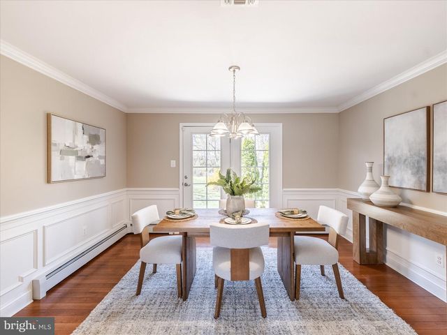 419 VERNON RD, Jenkintown, PA 19046
