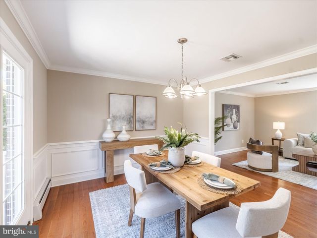 419 VERNON RD, Jenkintown, PA 19046