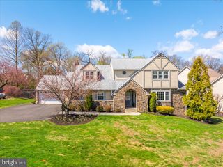 419 VERNON RD, Jenkintown, PA 19046